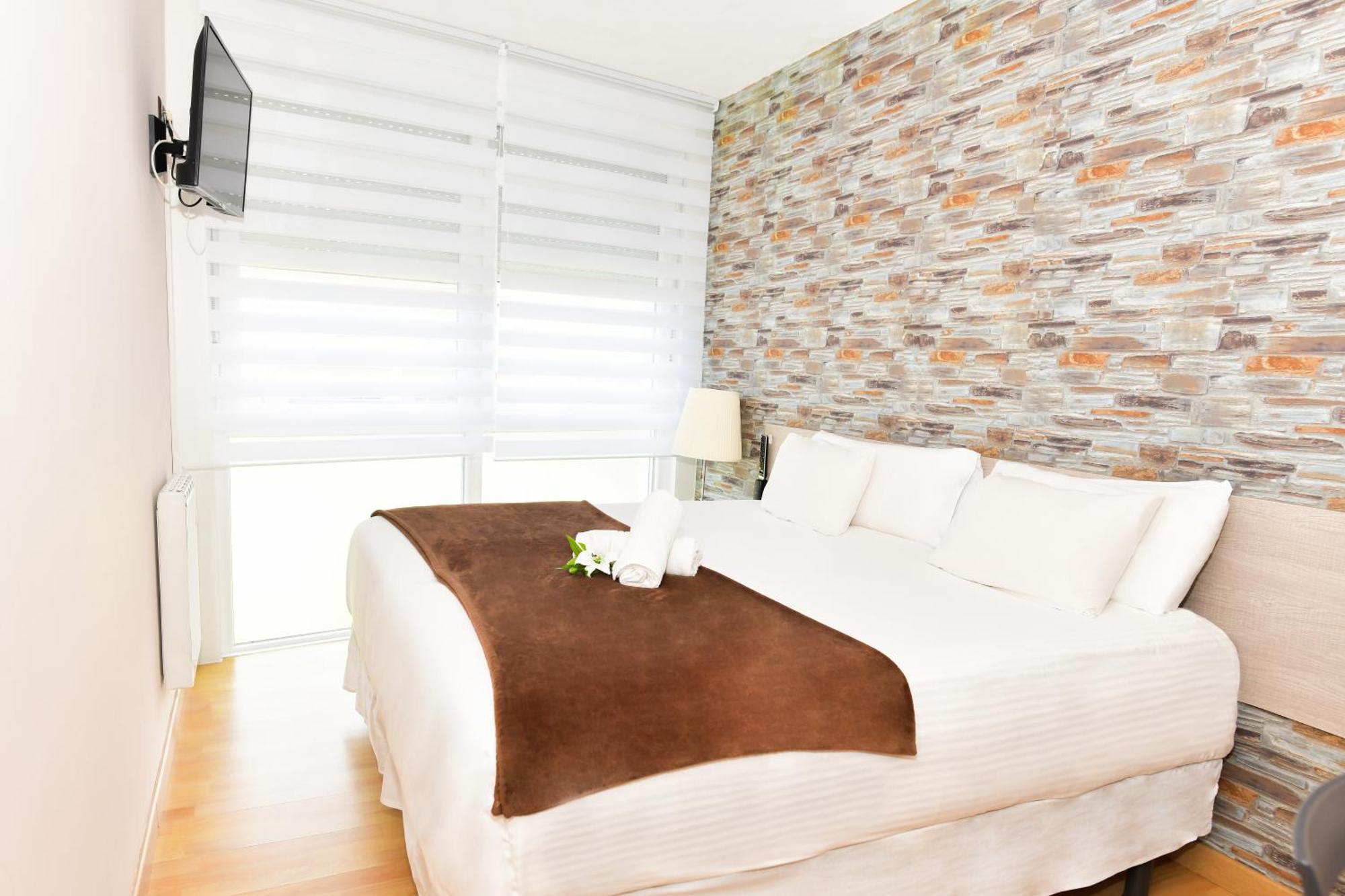 Hotel Ancora Urban Center Finisterre Bagian luar foto