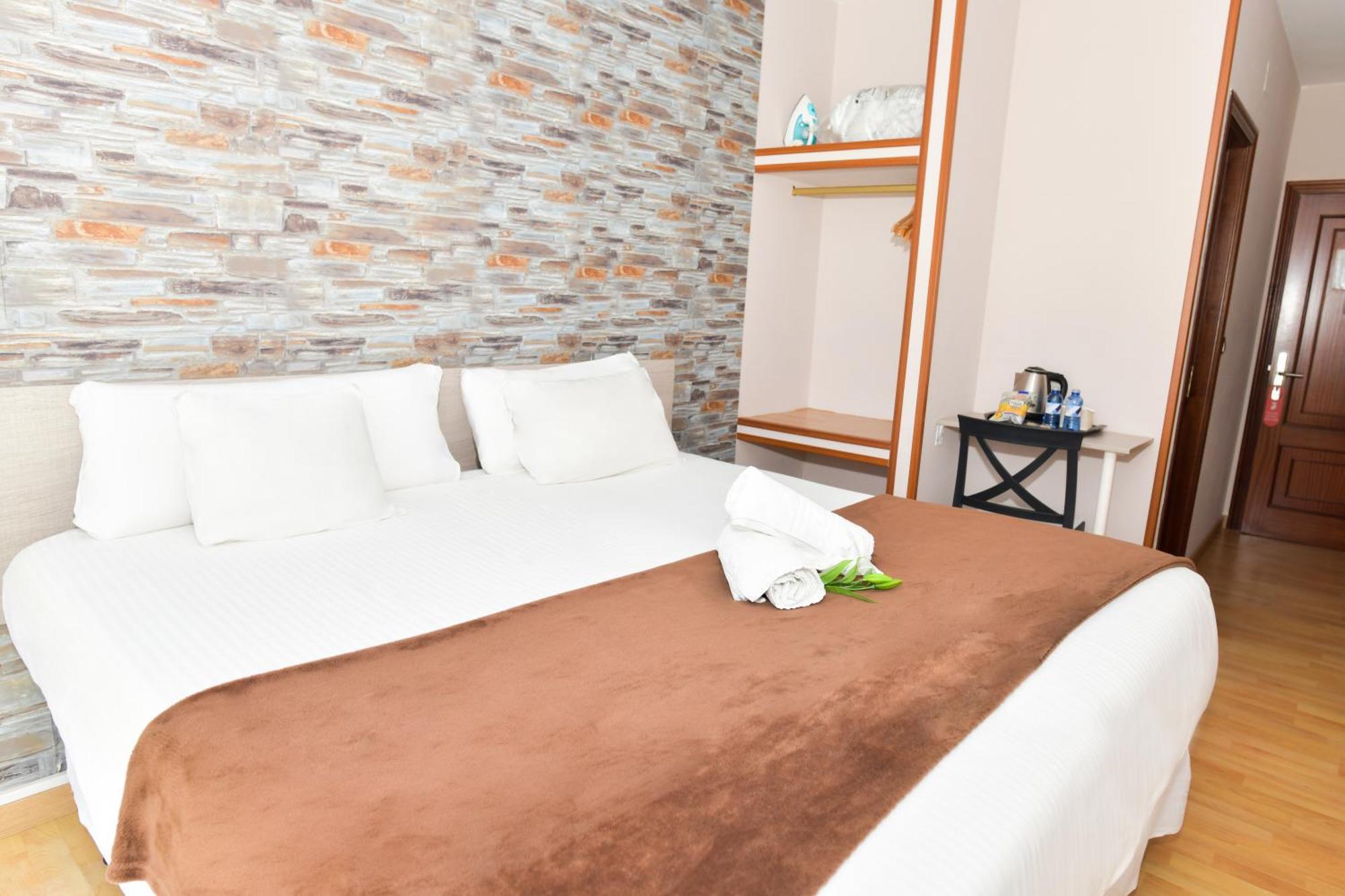 Hotel Ancora Urban Center Finisterre Bagian luar foto